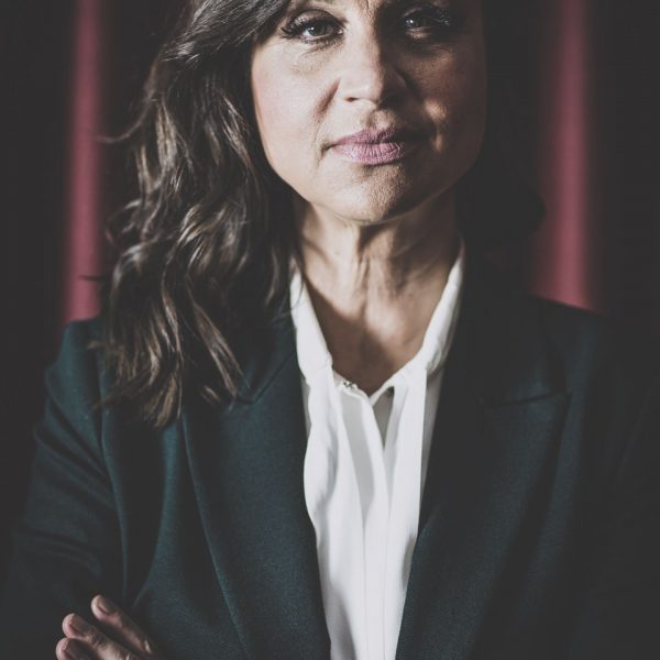 Jobb:  Petra Mede
Kund: Språktidningen
Beställt av: Agnes Dunder
Text: Mats Almegård
Foto: Pernilla Sjöholm